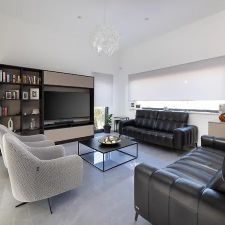 Mulo Nyaraló Zečevo