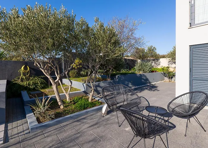 Mulo Nyaraló Zečevo